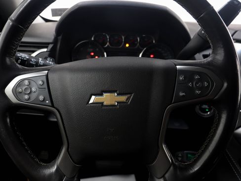 Used 2018 Chevrolet Suburban 3500 LT AWD/4WD image 25