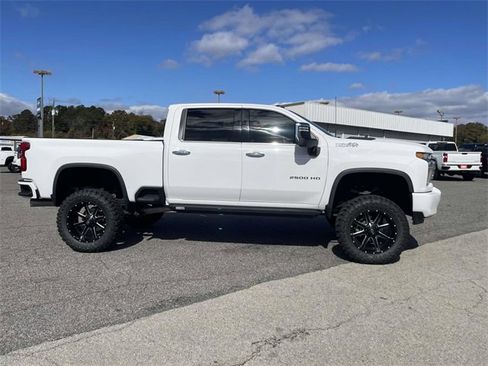 Used 2020 Chevrolet Silverado 2500 High Country w/ Z71 Off-Road Package image 2
