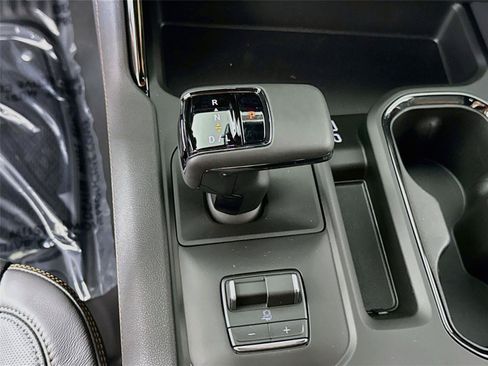 New 2026 GMC Sierra 1500 AT4 w/ AT4 Premium Package AWD/4WD image 11