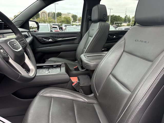 Used 2024 GMC Yukon XL Denali w/ Max Trailering Package AWD/4WD image 5