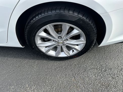 Used 2019 Chevrolet Malibu LT w/ LT True North Edition FWD image 29