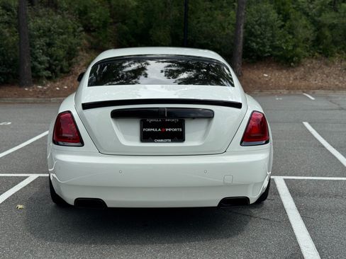 Used 2017 Rolls-Royce Wraith RWD image 10