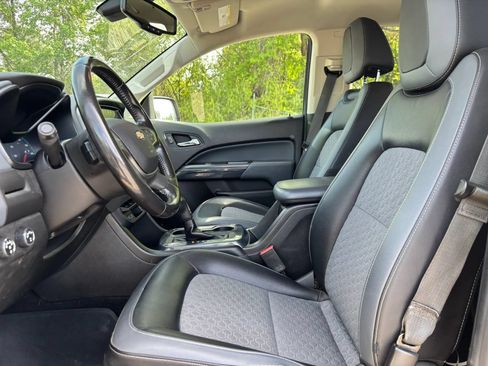 Used 2018 Chevrolet Colorado Z71 AWD/4WD image 15