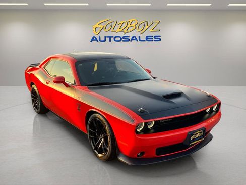 Used 2018 Dodge Challenger T/A image 1