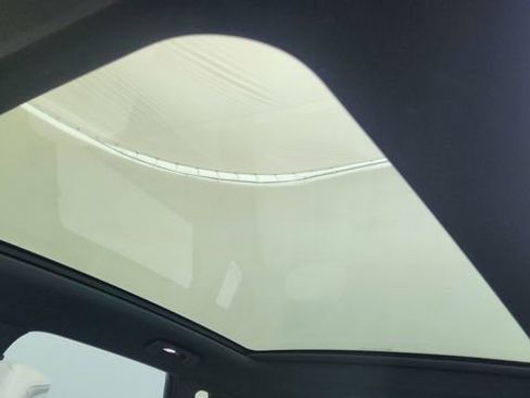 Used 2024 Cadillac Lyriq Luxury image 59