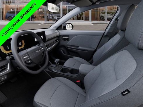 New 2025 Kia K4 LXS image 17