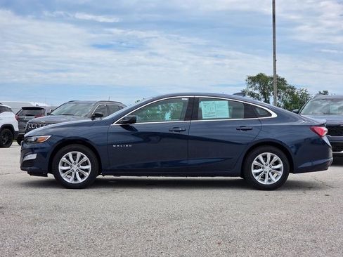 Used 2021 Chevrolet Malibu LT image 4