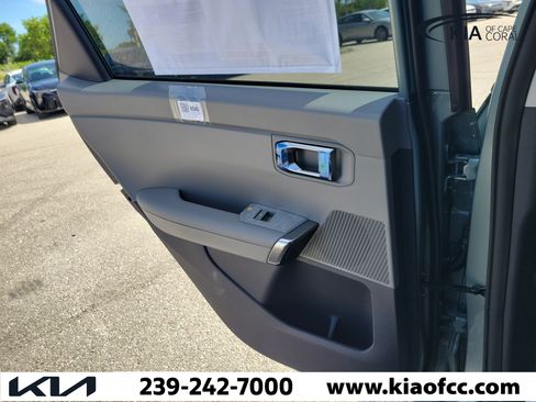 New 2027 Kia Seltos S FWD image 13