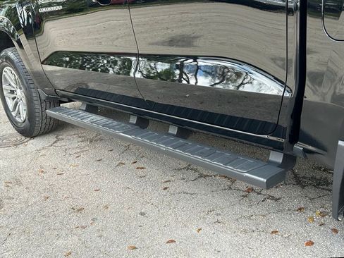 Used 2023 Chevrolet Colorado LT w/ LT Convenience Package image 28