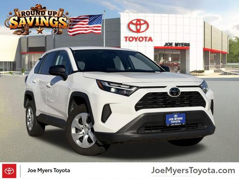 Used 2024 Toyota RAV4 LE image 1