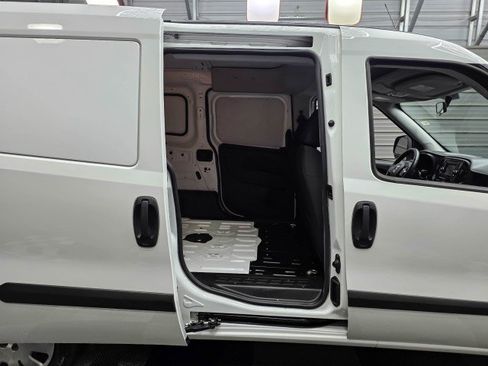 Used 2020 RAM ProMaster City Tradesman SLT FWD image 13