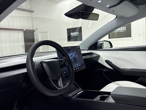 Used 2025 Tesla Model 3 Long Range image 6