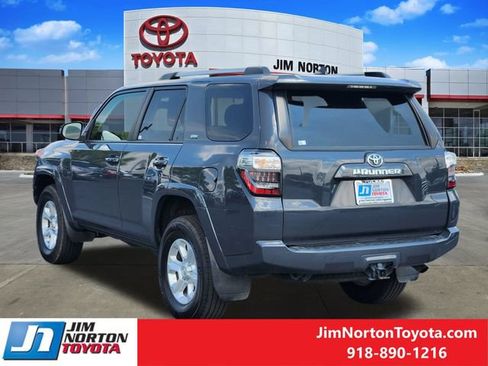 Used 2024 Toyota 4Runner SR5 AWD/4WD image 8