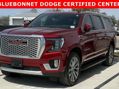 Used 2024 GMC Yukon XL Denali w/ Max Trailering Package image 11