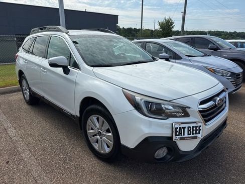 Used 2019 Subaru Outback 2.5i Premium AWD/4WD image 4