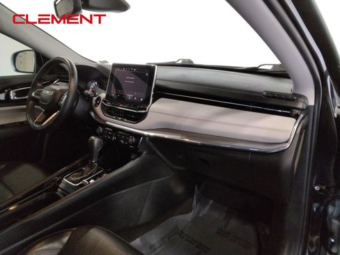 Used 2022 Jeep Compass Limited image 42