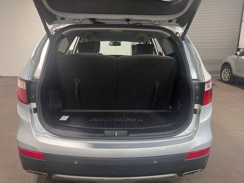 Used 2015 Hyundai Santa Fe GLS w/ Option Group 03 FWD image 16