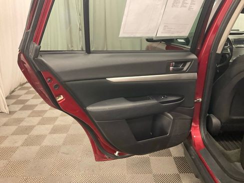 Used 2013 Subaru Outback 2.5i Premium image 24