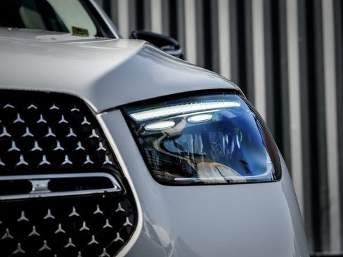 New 2026 Mercedes-Benz GLE 450e 4MATIC image 6