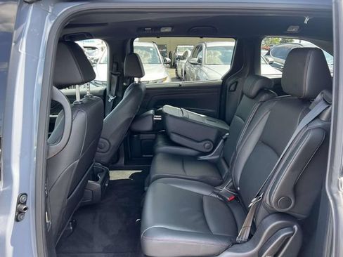 Used 2023 Honda Odyssey Sport image 9