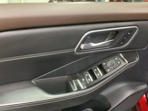 Used 2021 Nissan Rogue SL image 9