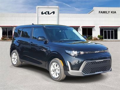 New 2025 Kia Soul LX