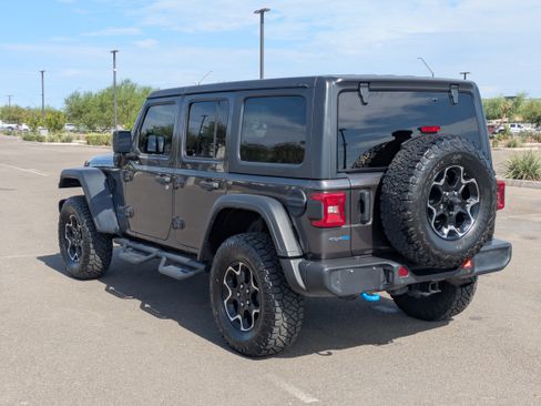Used 2021 Jeep Wrangler Unlimited Rubicon 4xe w/ Cold Weather Group AWD/4WD image 3