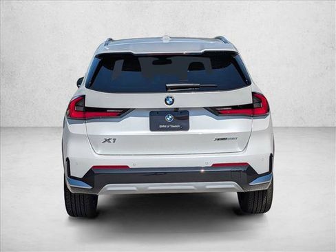 New 2026 BMW X1 xDrive28i w/ Technology Package AWD/4WD image 8