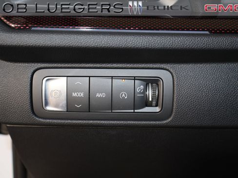 Certified 2026 Chevrolet Traverse Z71 AWD/4WD image 26