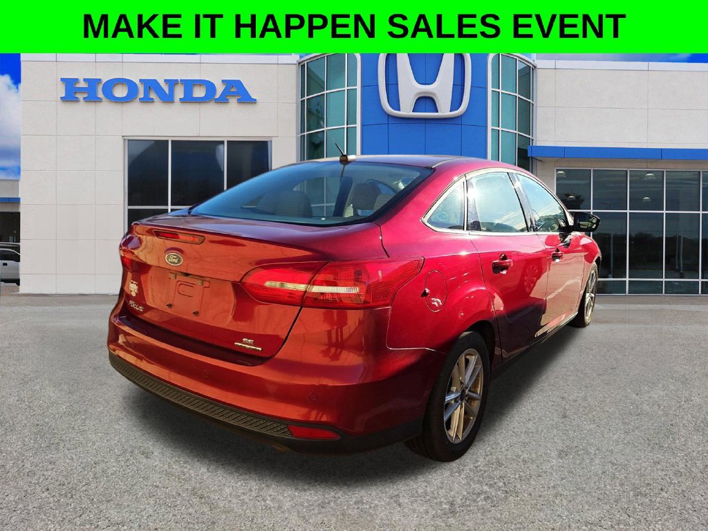 Used 2015 Ford Focus SE FWD image 23