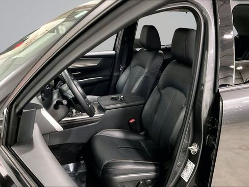 Certified 2024 MAZDA CX-90 3.3 Turbo w/ Preferred Package AWD/4WD image 25