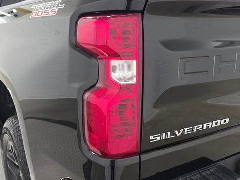 Used 2022 Chevrolet Silverado 1500 Custom Trail Boss image 31