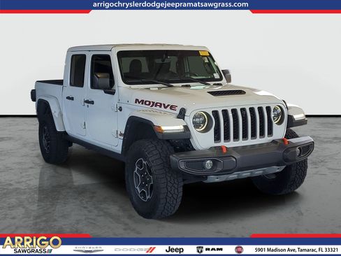 Used 2023 Jeep Gladiator Mojave w/ LED Lighting Group AWD/4WD image 1