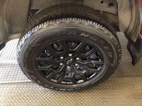 Used 2026 Chevrolet Colorado W/T w/ WT Custom Package RWD image 32