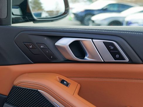 Used 2022 BMW X5 M50i w/ Executive Package image 36