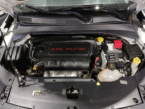 Used 2022 Jeep Compass Latitude w/ Sun and Sound Group AWD/4WD image 31