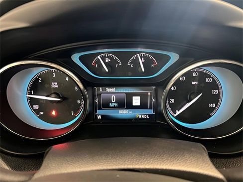 Used 2017 Buick Envision Essence image 25