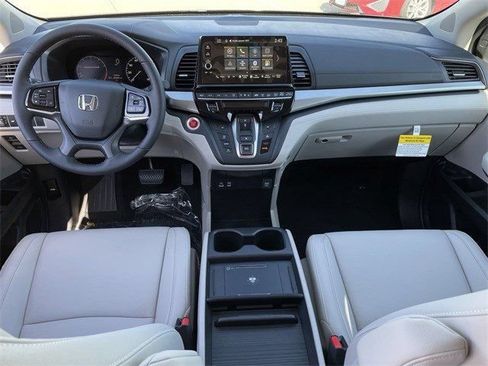 New 2026 Honda Odyssey EX-L image 9
