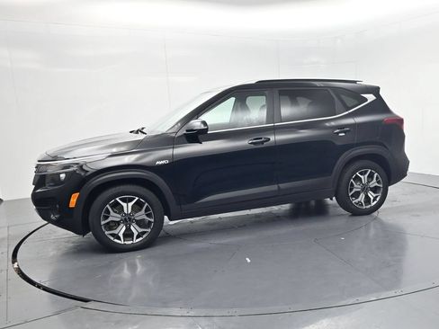 Used 2023 Kia Seltos EX AWD/4WD image 4