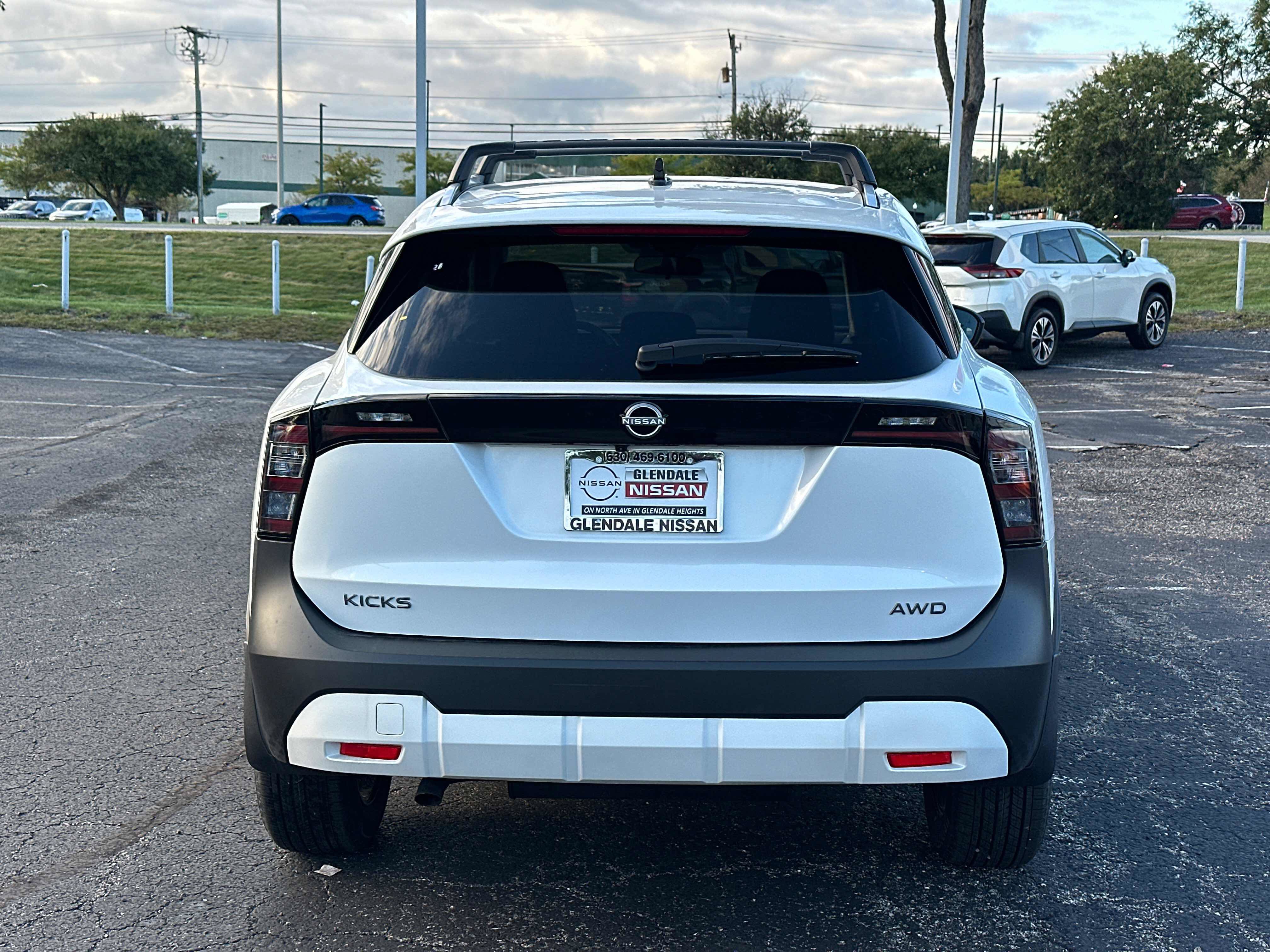 New 2027 Nissan Kicks SV AWD/4WD image 5