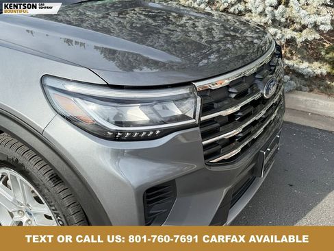 Used 2025 Ford Explorer Active AWD/4WD image 14