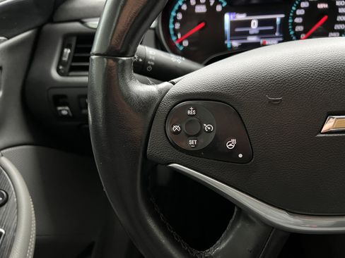 Used 2019 Chevrolet Impala LT w/ Sunroof and Spoiler Package image 26