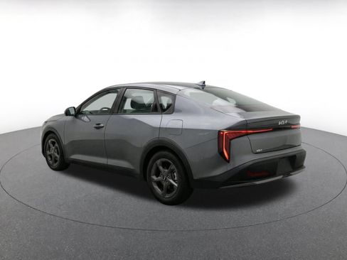 Used 2025 Kia K4 FWD image 5