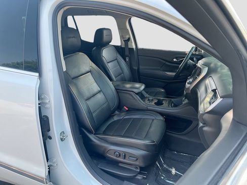 Used 2022 GMC Acadia Denali w/ Denali Technology Package AWD/4WD image 31