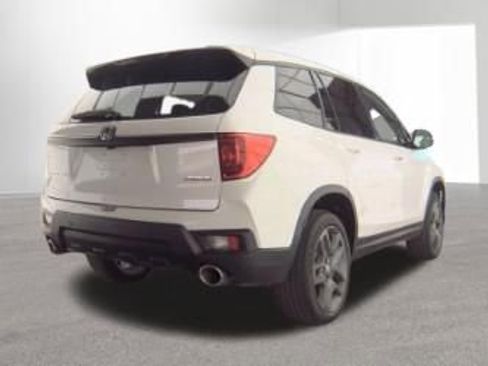 Used 2023 Honda Passport EX-L image 4
