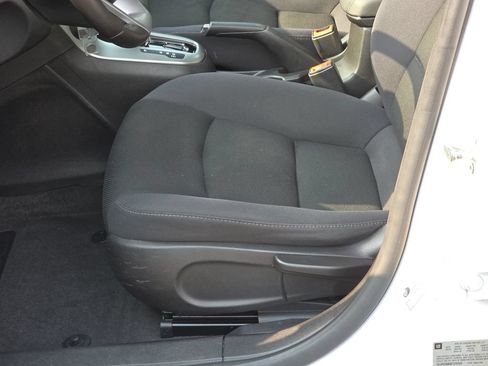 Used 2014 Chevrolet Cruze LT FWD image 27