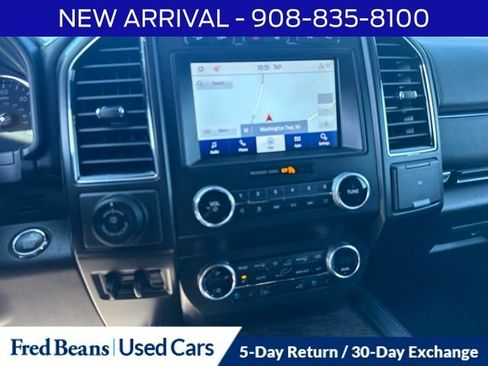 Used 2021 Ford Expedition Limited AWD/4WD image 12