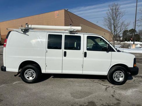 Used 2013 Chevrolet Express 2500 2500 Cargo image 36
