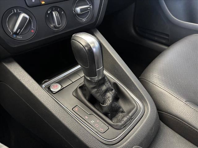 Used 2015 Volkswagen Jetta SE FWD image 16