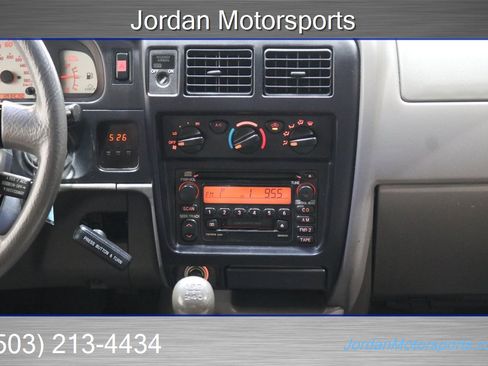 Used 2002 Toyota Tacoma 4x4 Xtracab V6 image 89